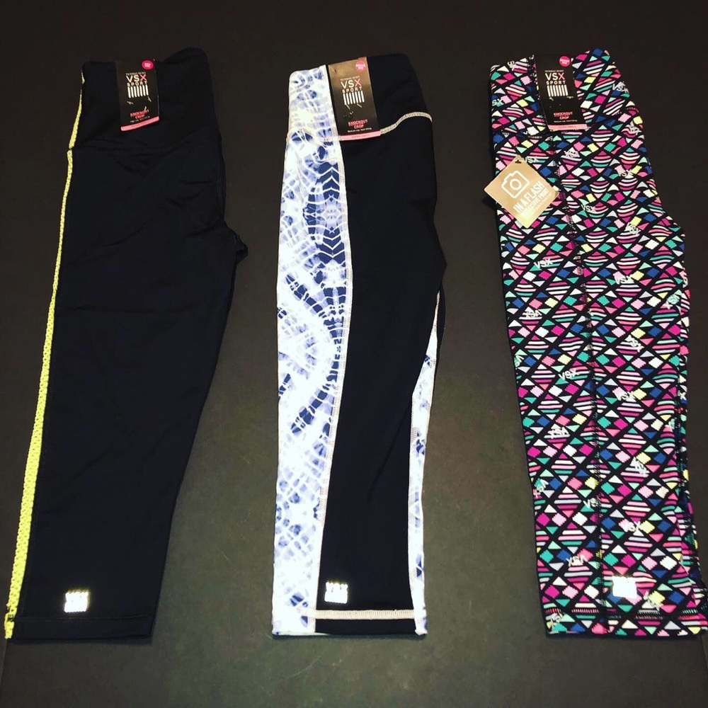 Victoria Secret Knockout Crop Yoga Pants